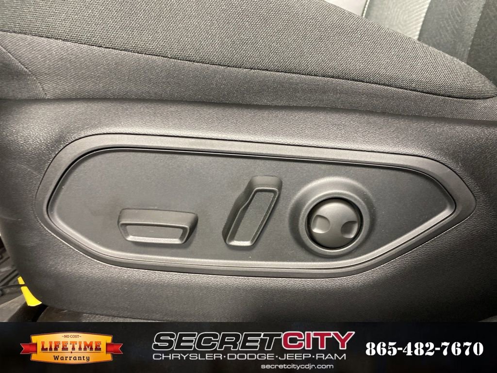 New 2026 Jeep Cherokee Laredo image 14