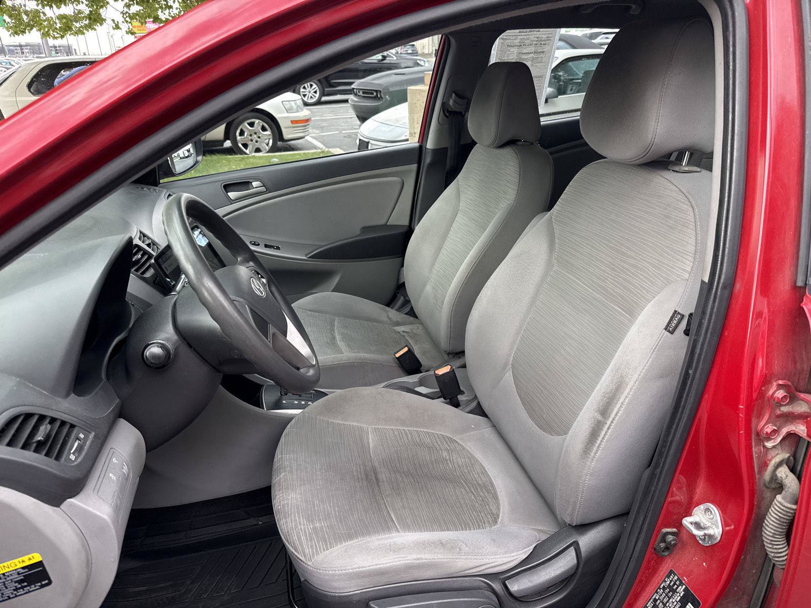 Used 2017 Hyundai Accent SE FWD image 8