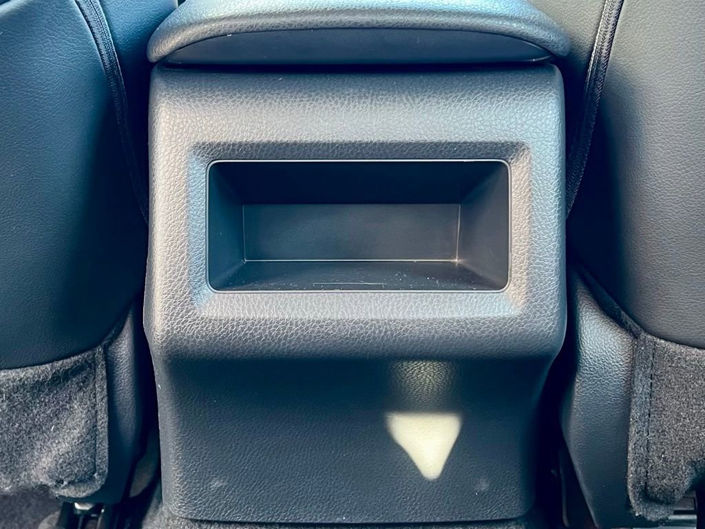 Used 2023 Toyota Camry SE image 33