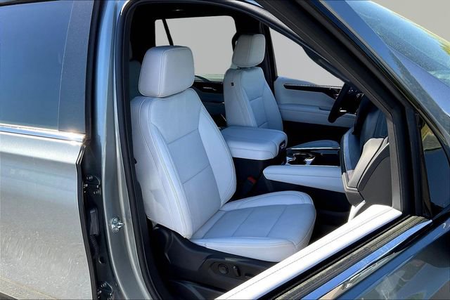 Used 2025 Chevrolet Tahoe Premier w/ Sun And Tow Package image 21