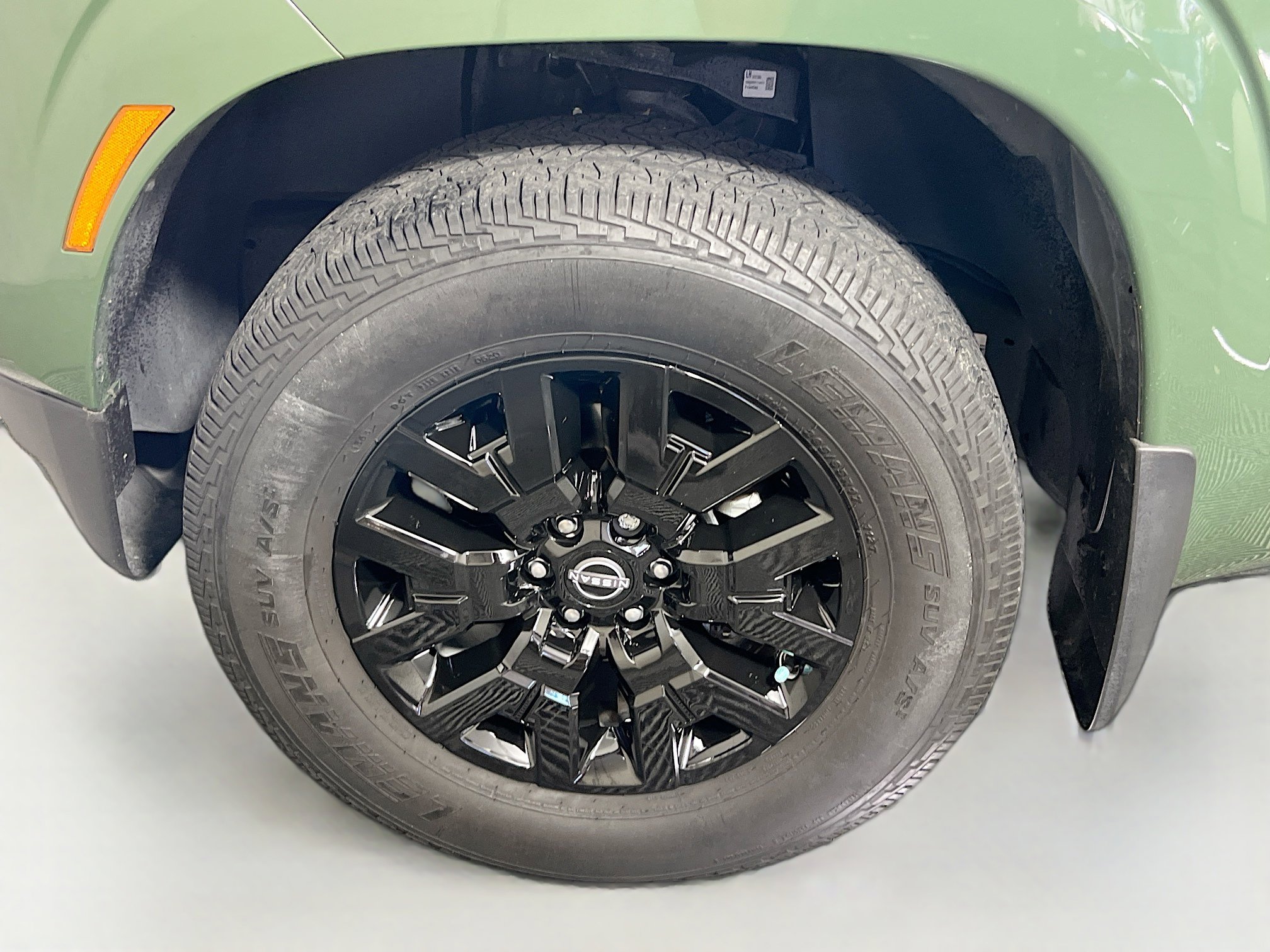 Used 2023 Nissan Frontier SV w/ Technology Package image 12