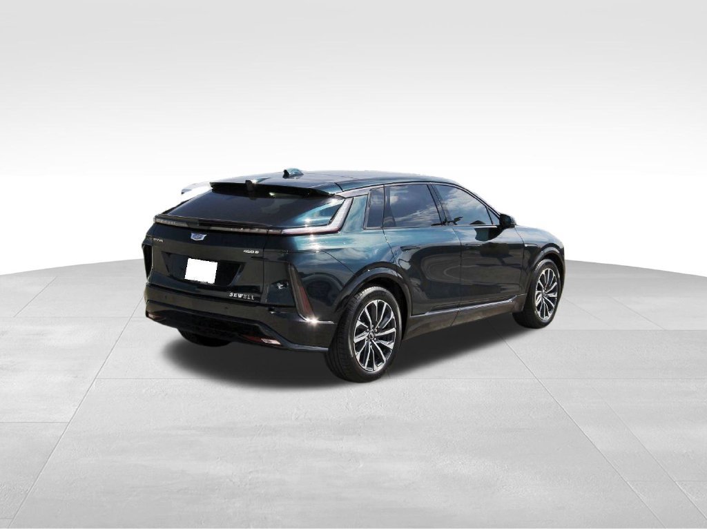 Used 2024 Cadillac Lyriq Sport RWD image 4
