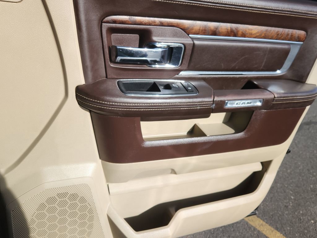 Used 2016 RAM 2500 Longhorn w/ Convenience Group image 16