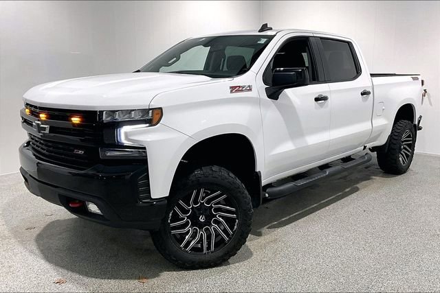 Used 2022 Chevrolet Silverado 1500 LT Trail Boss w/ Convenience Package II image 3