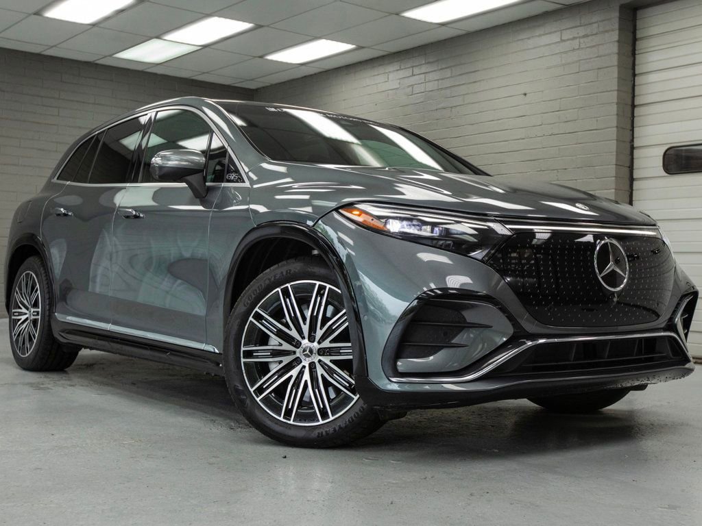 Used 2023 Mercedes-Benz EQS 580 4MATIC SUV w/ Exclusive Trim Package