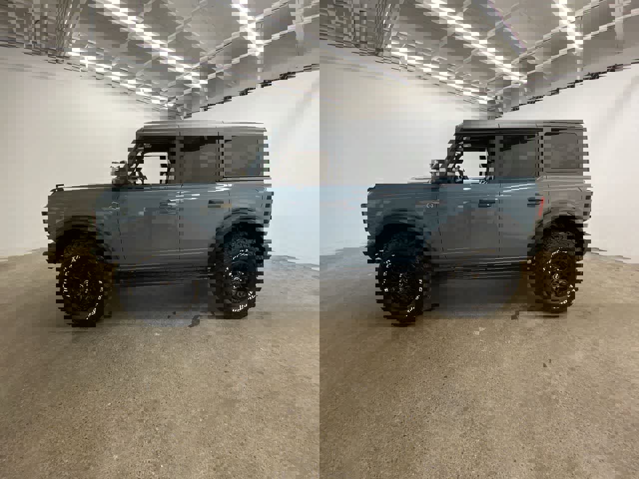 Used 2022 Ford Bronco Wildtrak image 3