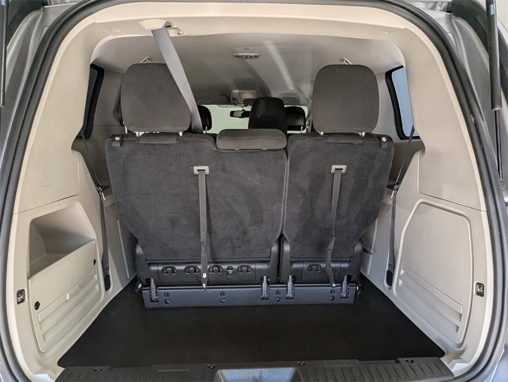 Used 2015 Dodge Grand Caravan American Value Package w/ UConnect Hands-Free Group image 22
