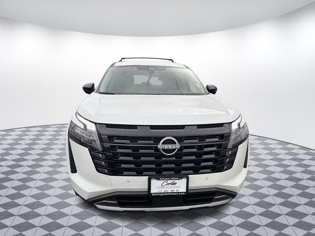 New 2026 Nissan Pathfinder SL image 2