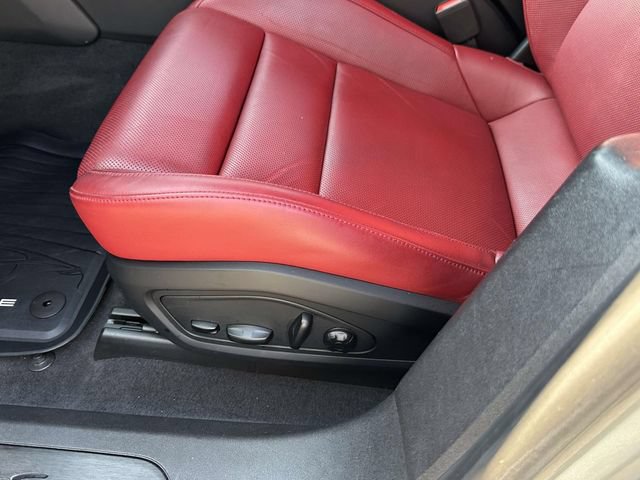 Used 2020 Porsche Taycan 4S AWD/4WD image 25