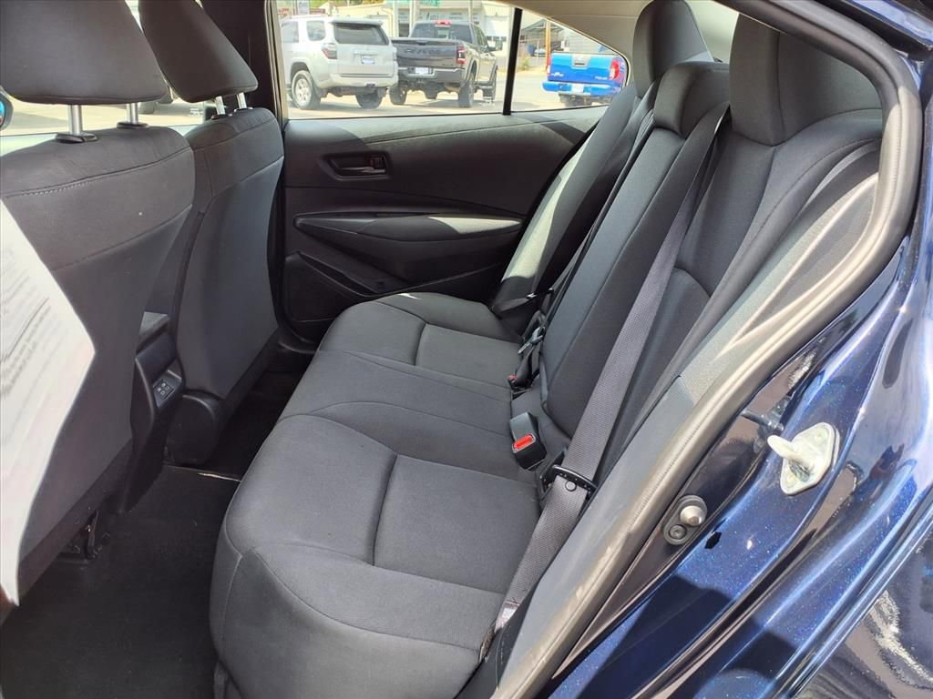 Used 2023 Toyota Corolla LE image 38