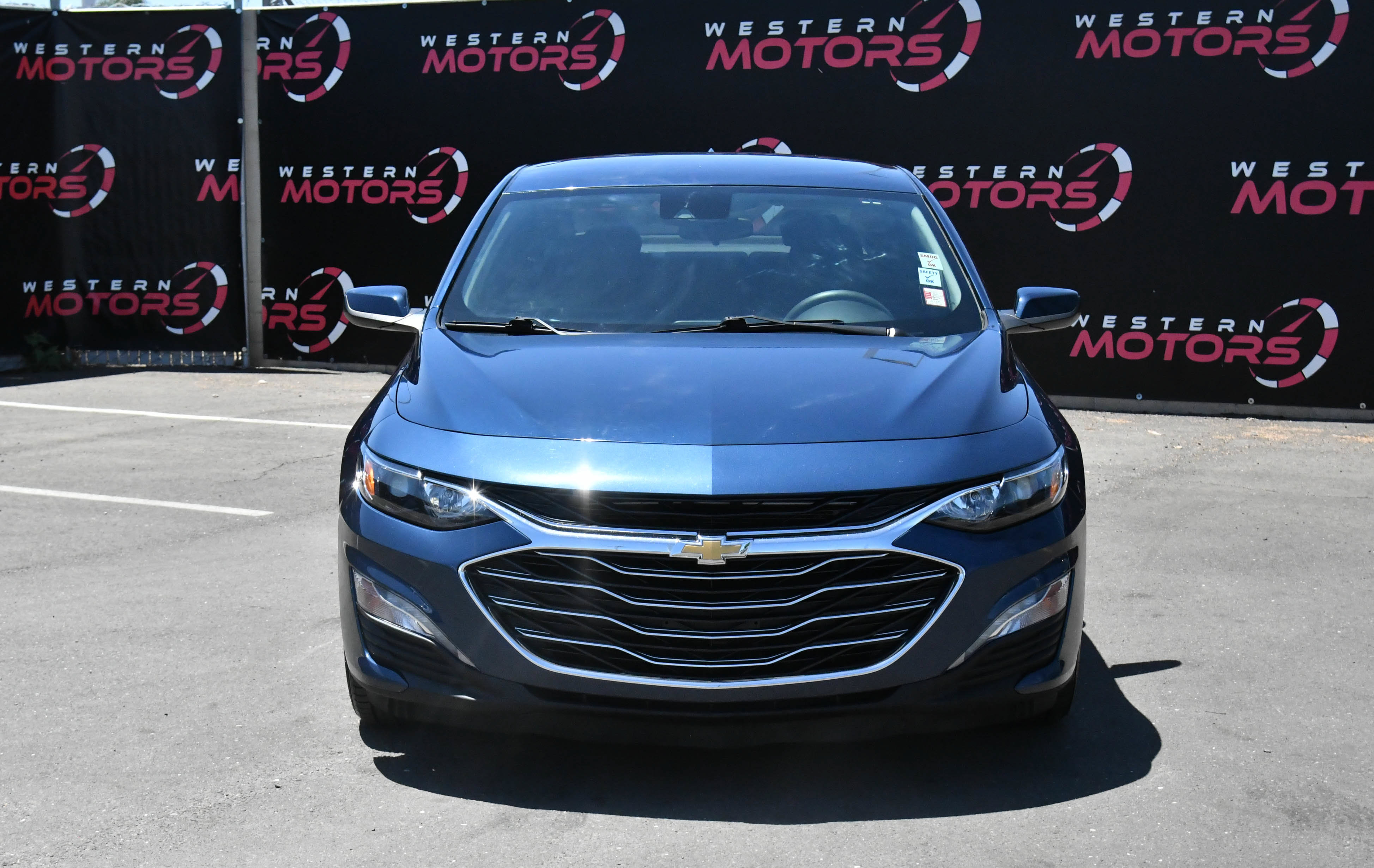 Used 2020 Chevrolet Malibu LT FWD image 2