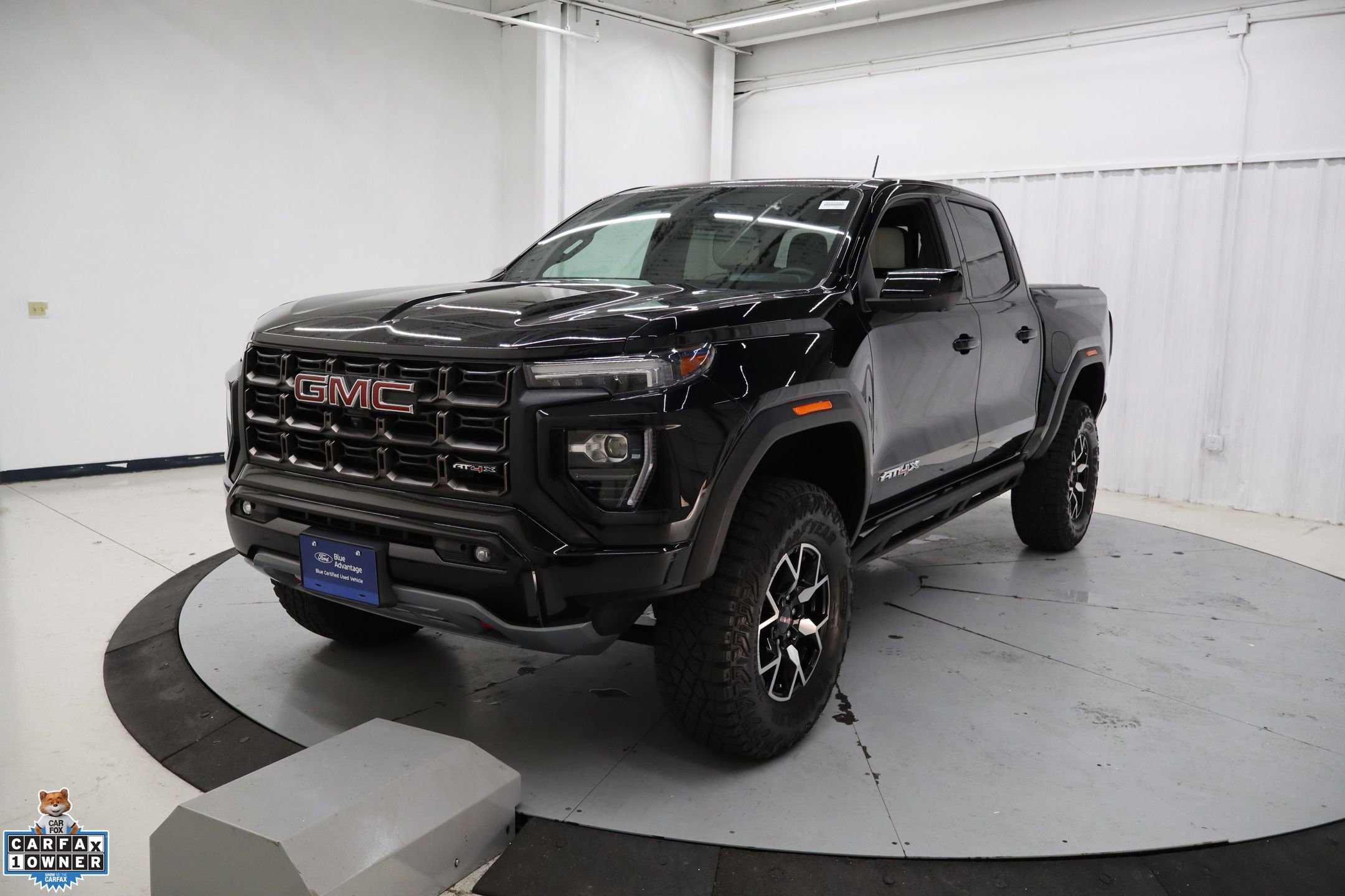 Used 2024 GMC Canyon AT4X image 10