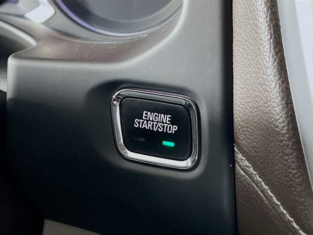 Used 2023 GMC Acadia SLT w/ Preferred Package image 16