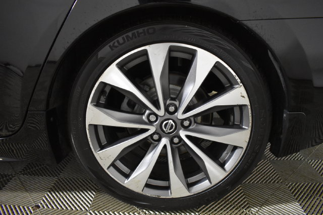 Used 2019 Nissan Maxima Platinum w/ Illumination Package FWD image 43
