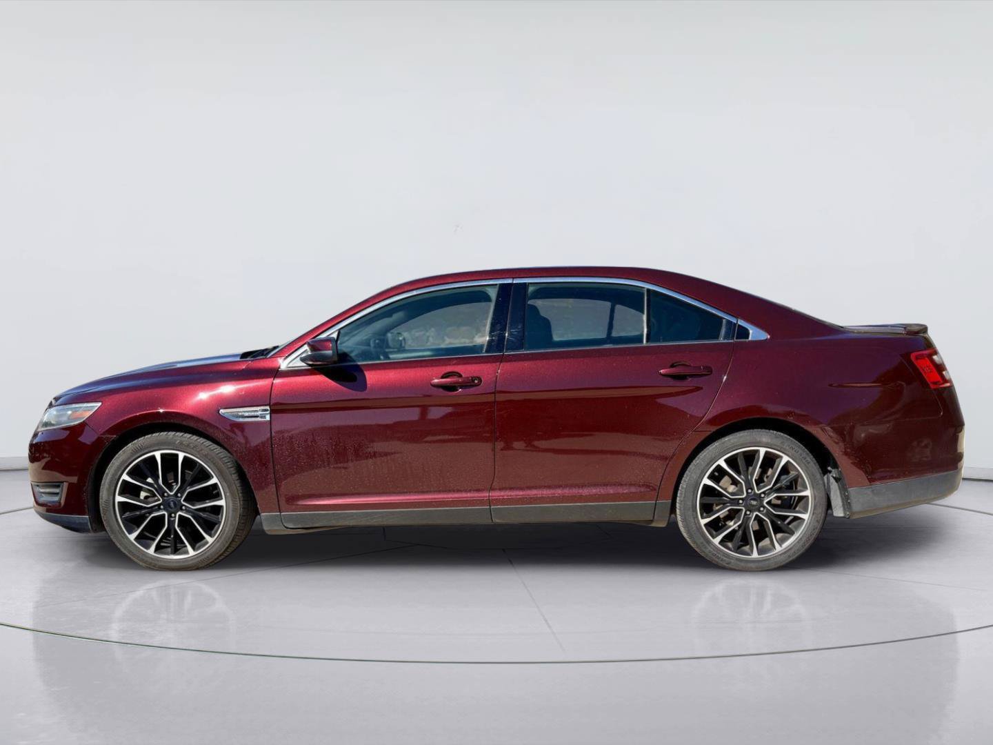 Used 2018 Ford Taurus SEL w/ Equipment Group 201A FWD image 4