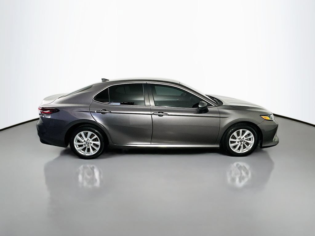 Used 2023 Toyota Camry LE FWD image 8