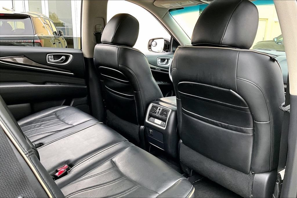 Used 2016 INFINITI QX60 Luxe w/ Premium Package AWD/4WD image 29