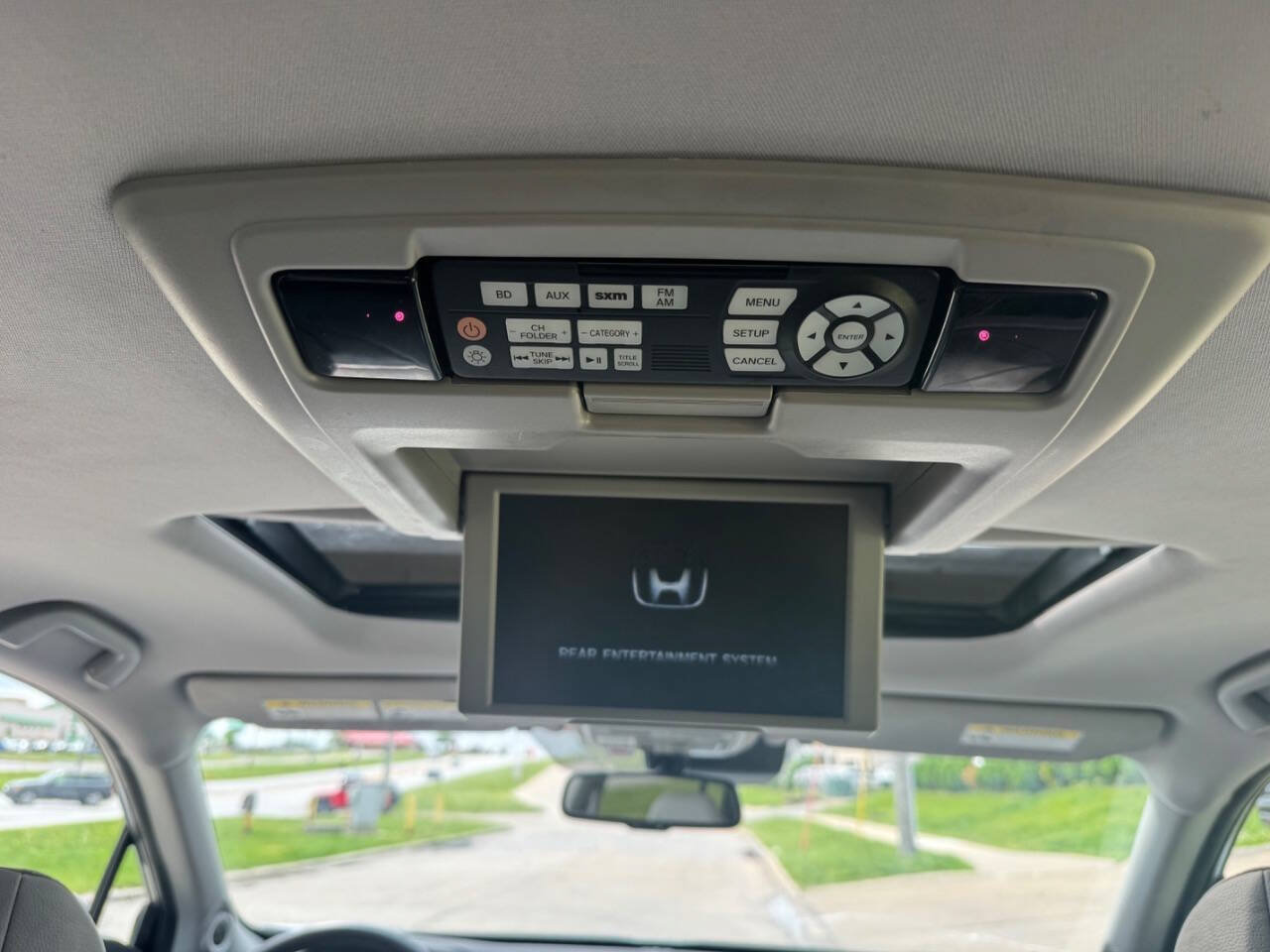 Used 2017 Honda Pilot Touring image 17