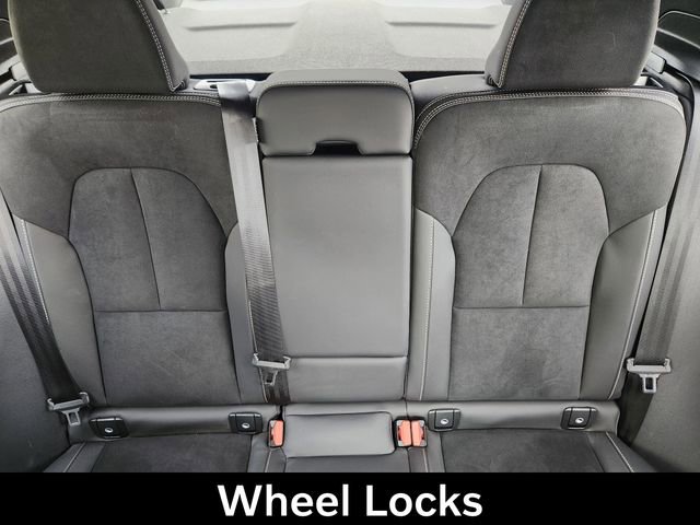 Used 2024 Volvo XC40 Recharge Ultimate w/ Protection Package Premier image 16