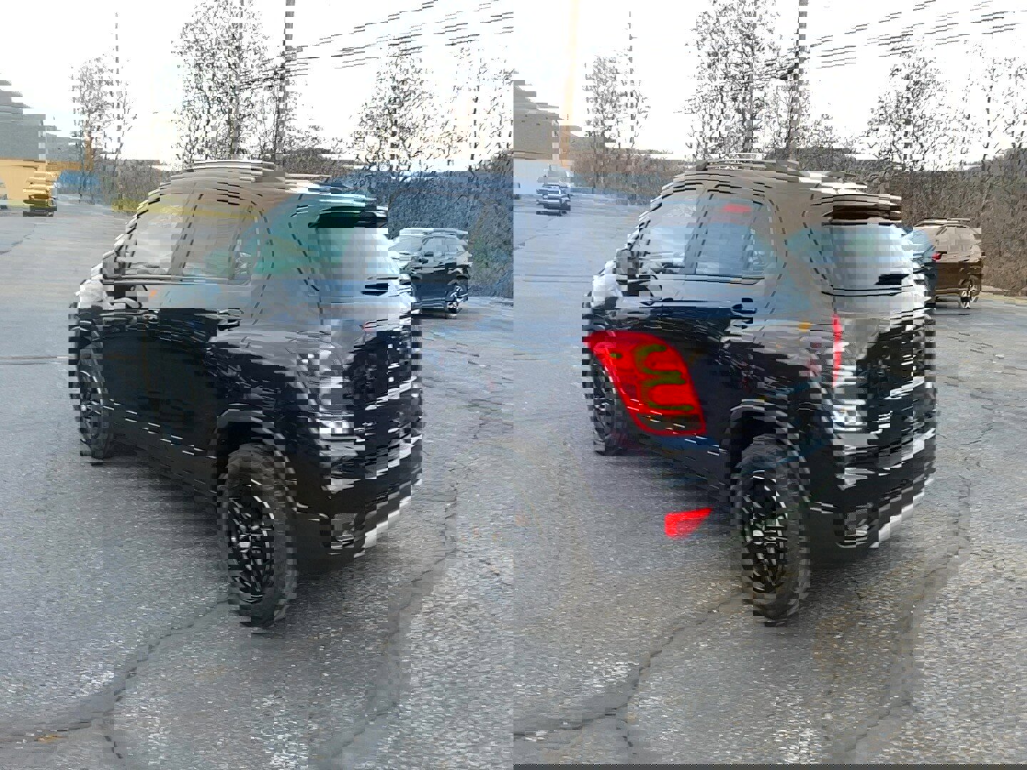 Used 2022 Chevrolet Trax LT w/ LT Convenience Package image 7