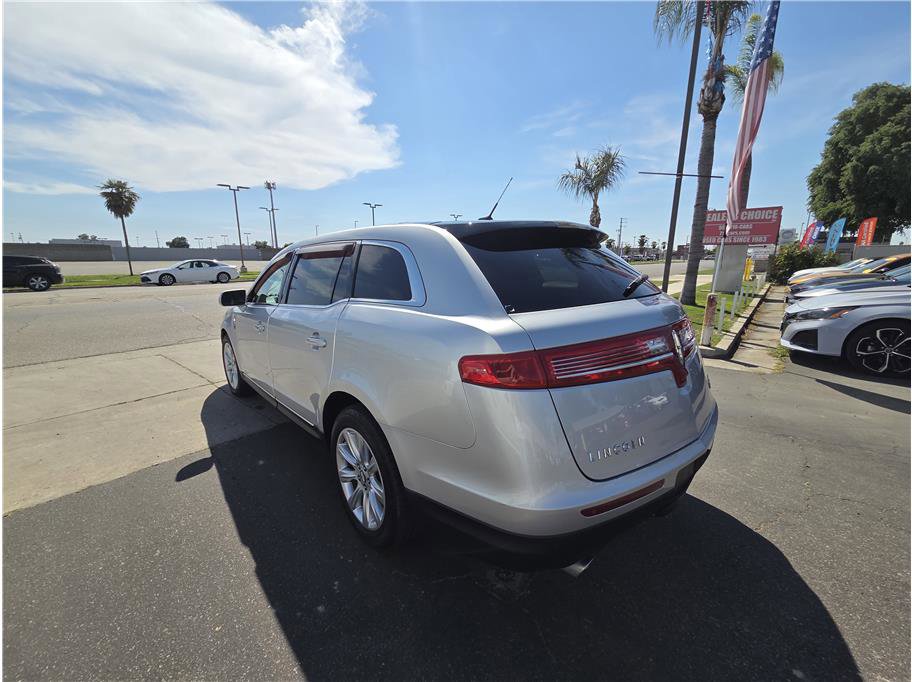 Used 2018 Lincoln MKT AWD w/ Technology Package image 8