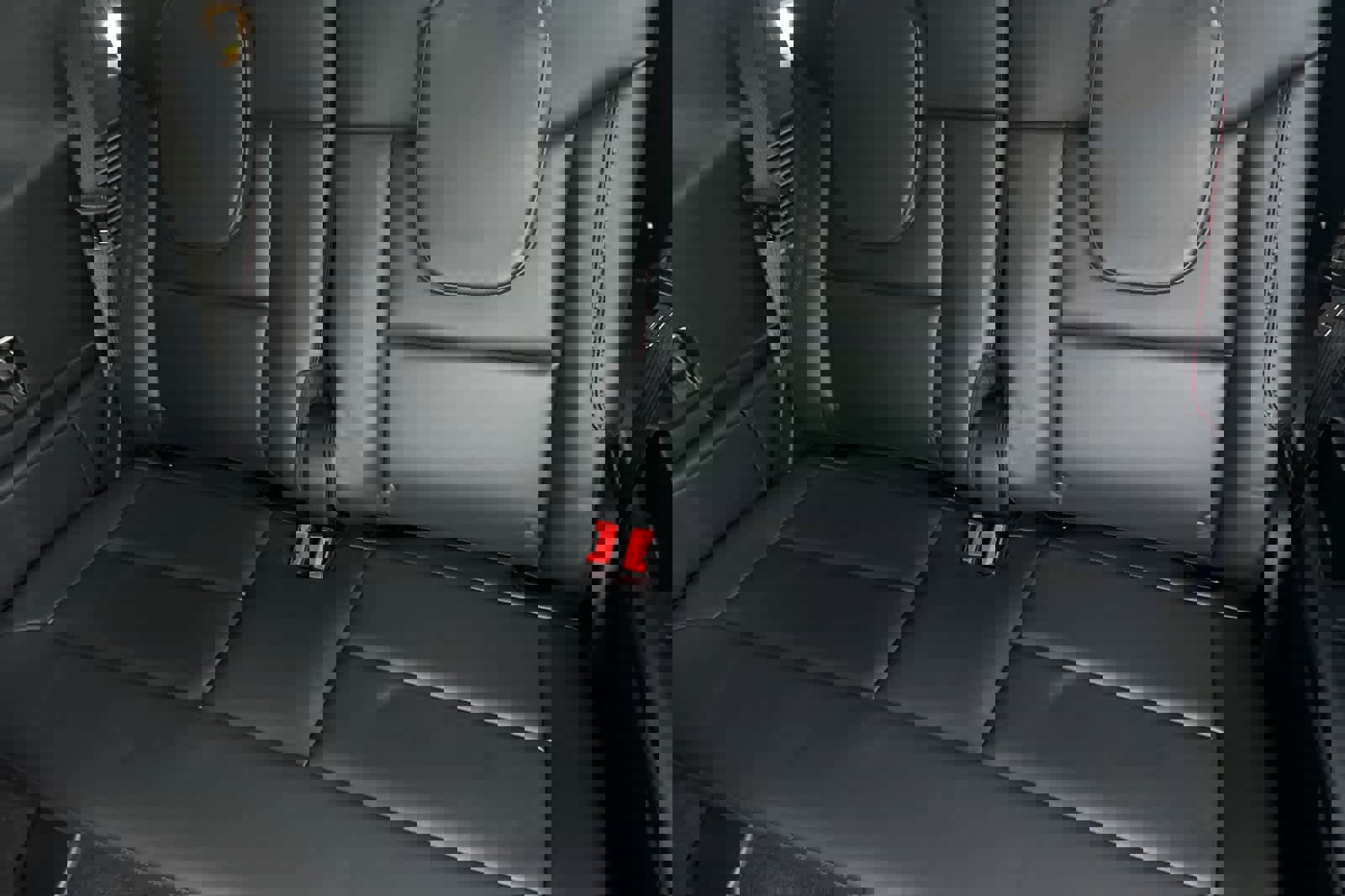 New 2026 Ford Explorer ST-Line w/ ST-Line Street Pack image 16