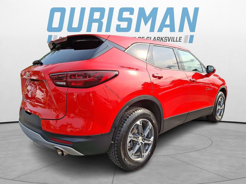 Used 2025 Chevrolet Blazer LT AWD/4WD image 6