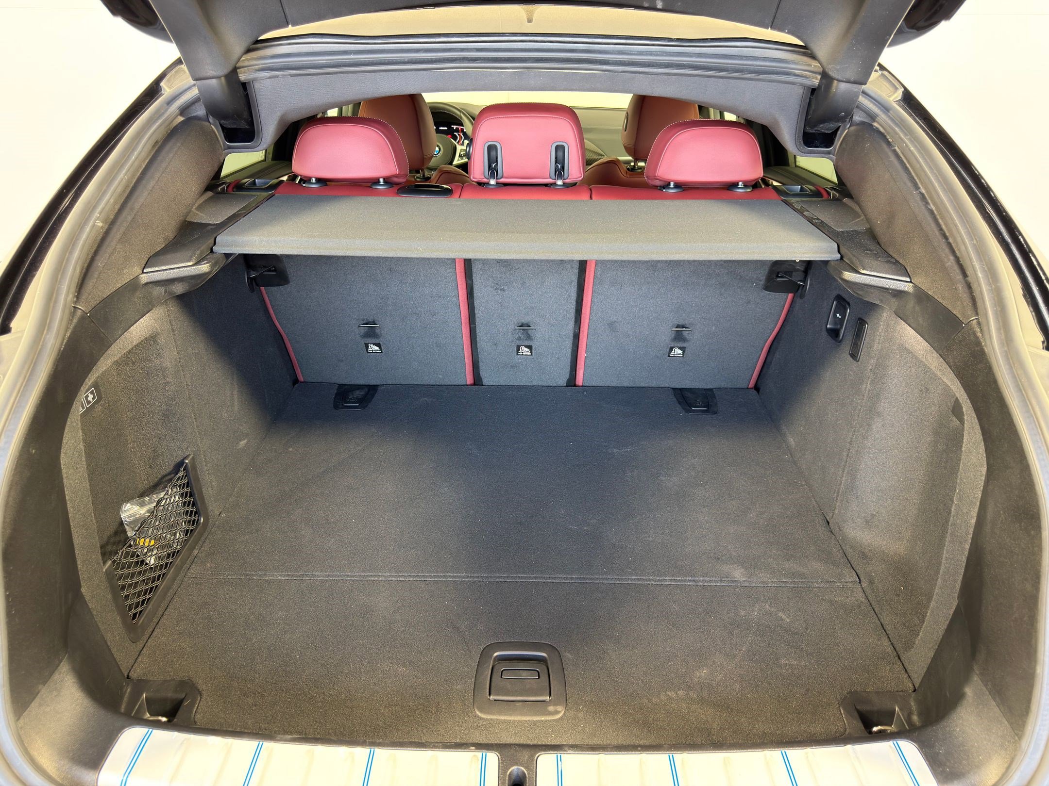 New 2025 BMW X4 M40i w/ Premium Package image 33