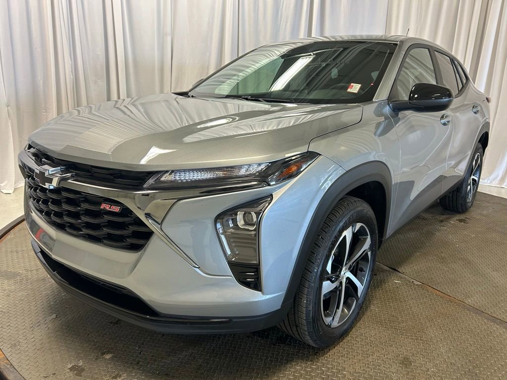 Used 2024 Chevrolet Trax RS w/ Driver Confidence Package image 24