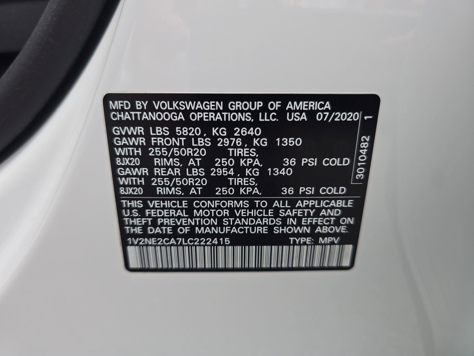 Used 2020 Volkswagen Atlas Cross Sport SEL Premium image 29