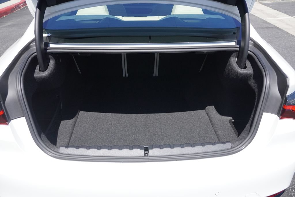 Used 2025 BMW 430i Coupe w/ Premium Package RWD image 32
