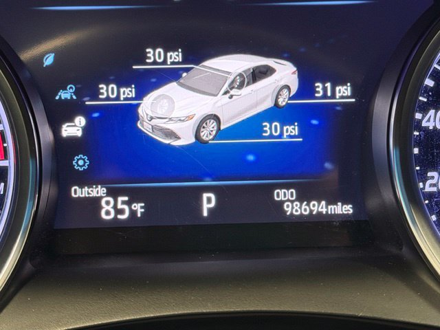 Used 2018 Toyota Camry XLE FWD image 10