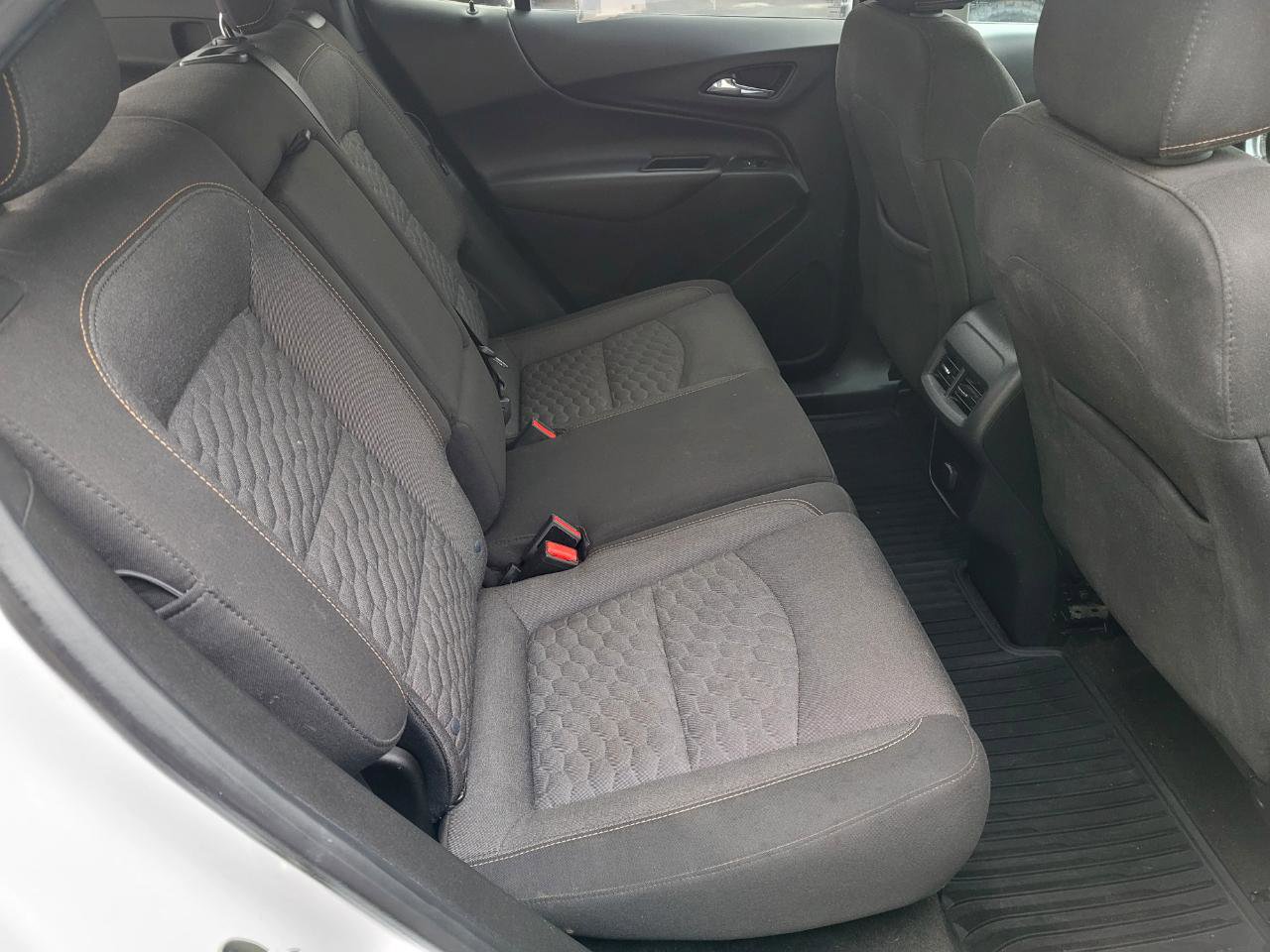 Used 2018 Chevrolet Equinox LT image 11