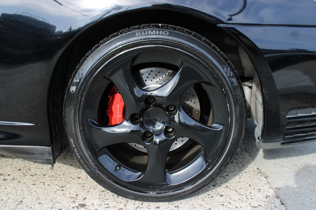 Used 2004 Porsche 911 Carrera 4S AWD/4WD image 31