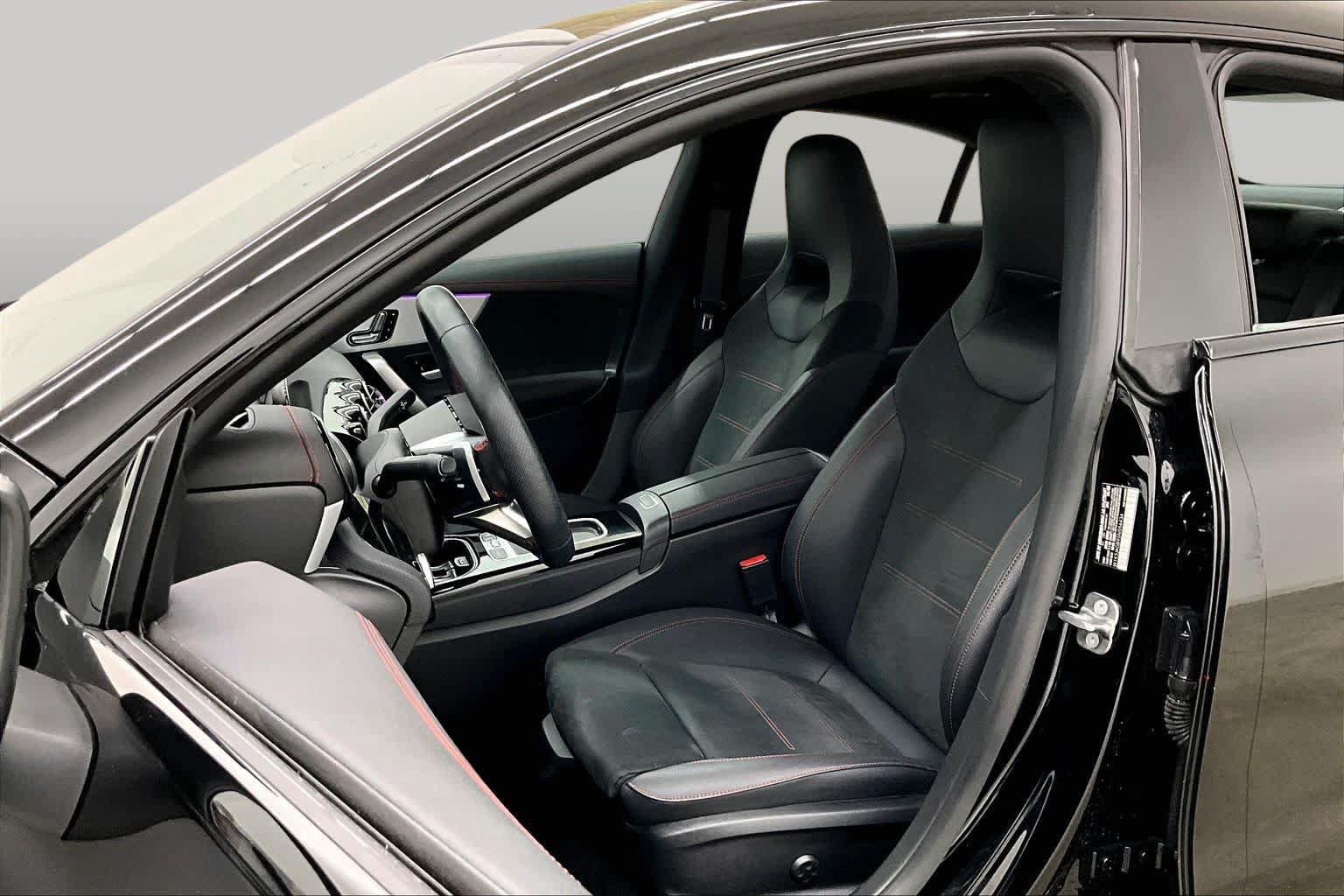 Used 2025 Mercedes-Benz CLA 250 image 8