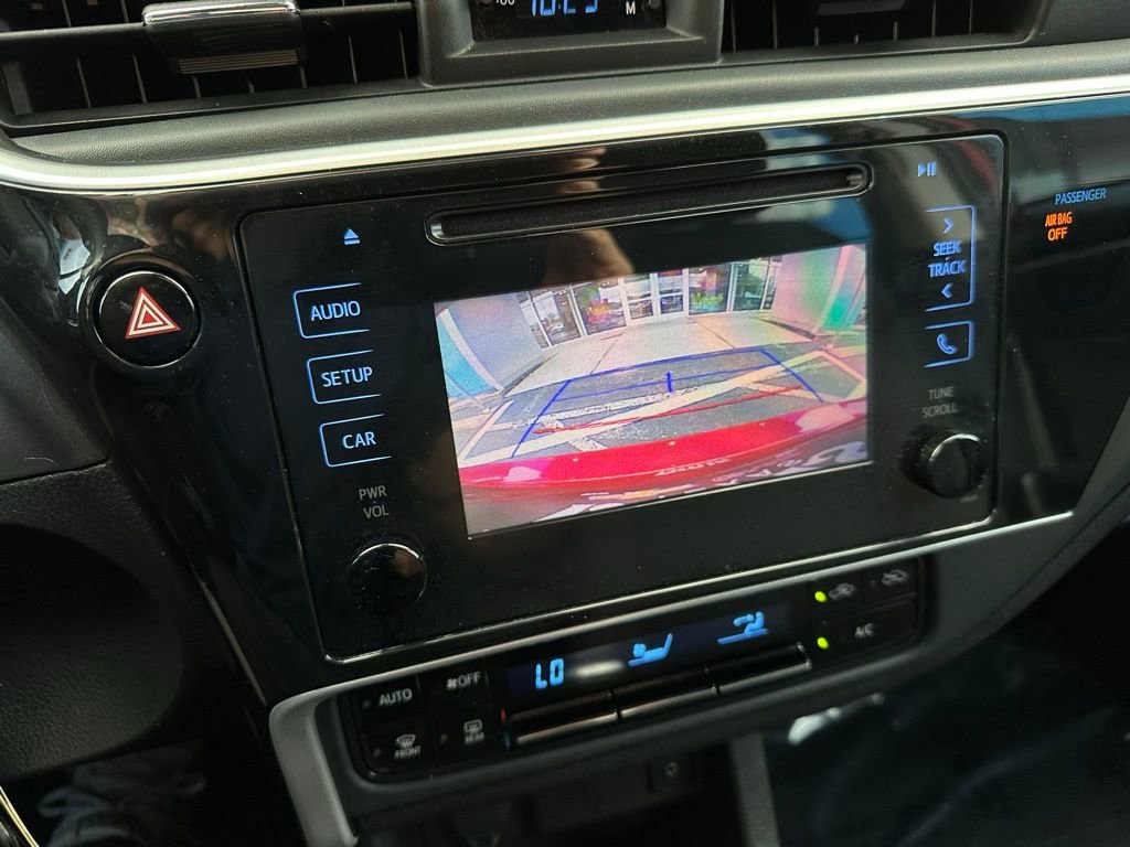 Used 2018 Toyota Corolla LE FWD image 27