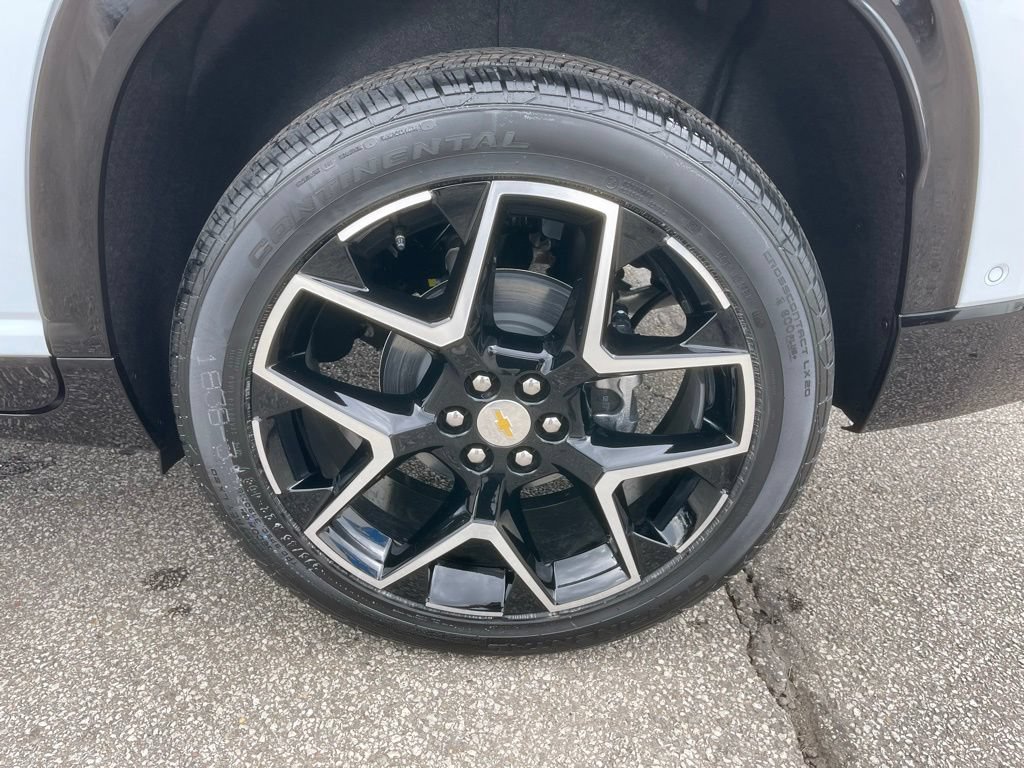 New 2026 Chevrolet Traverse High Country w/ LPO, Floor Liner Package AWD/4WD image 33