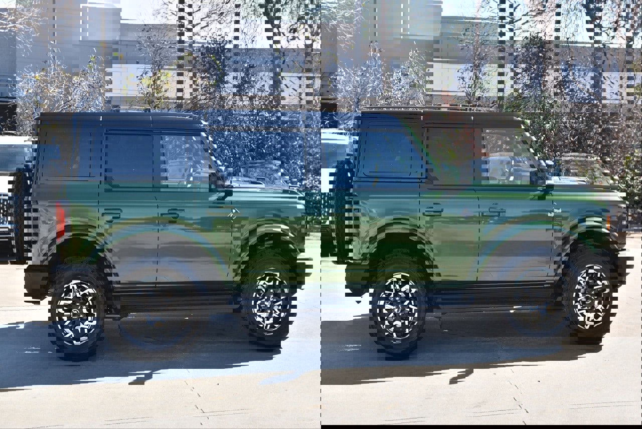 Certified 2025 Ford Bronco Outer Banks image 6