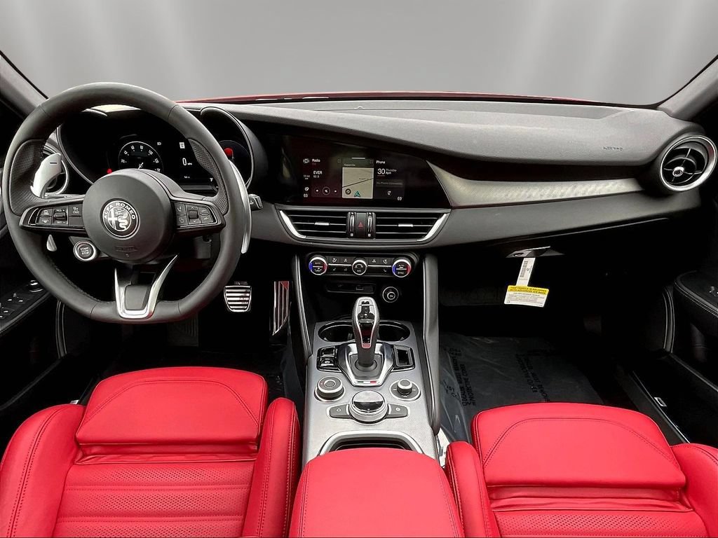 New 2025 Alfa Romeo Giulia AWD w/ Driving Assist Package image 5