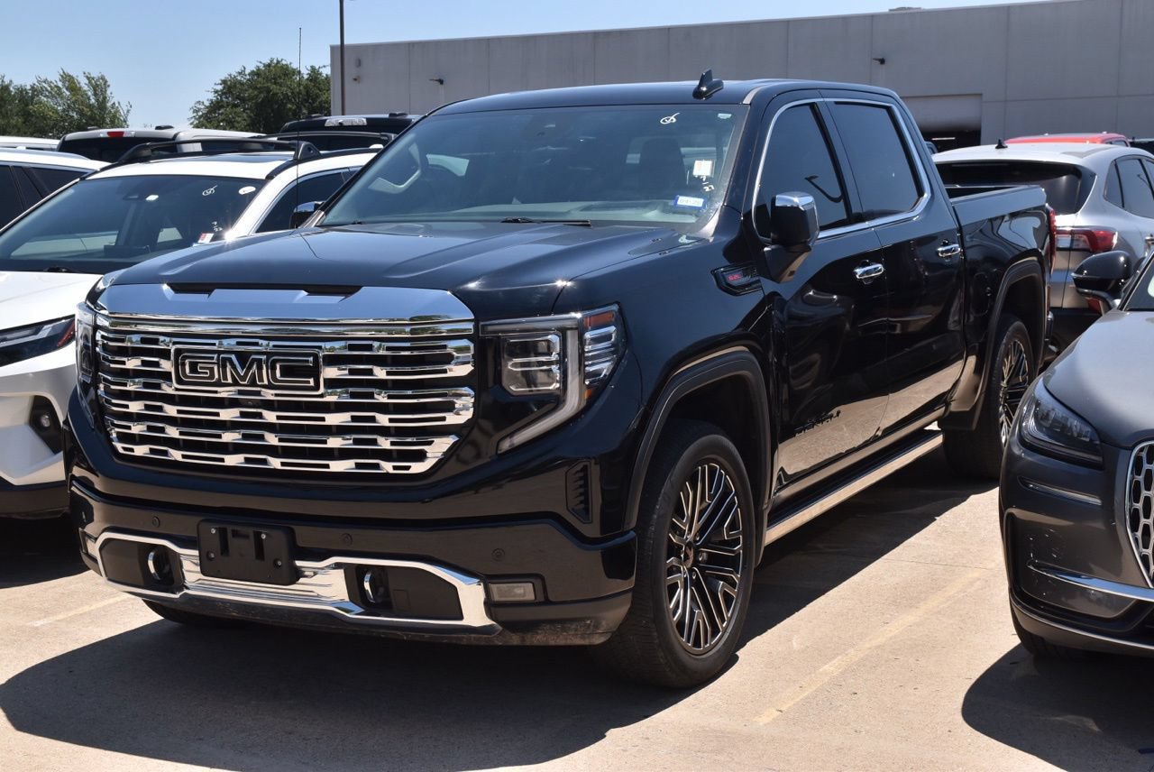 Used 2023 GMC Sierra 1500 Denali w/ Denali Reserve Package AWD/4WD image 2