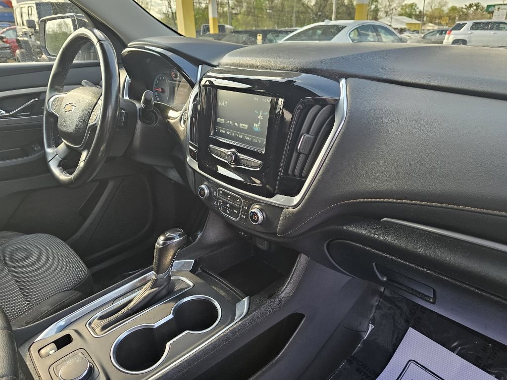 Used 2019 Chevrolet Traverse LT FWD image 36