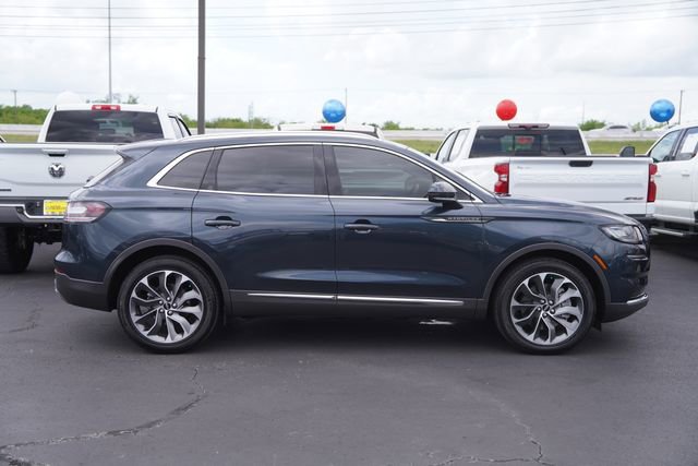 Used 2023 Lincoln Nautilus Reserve w/ Luxury Package image 5