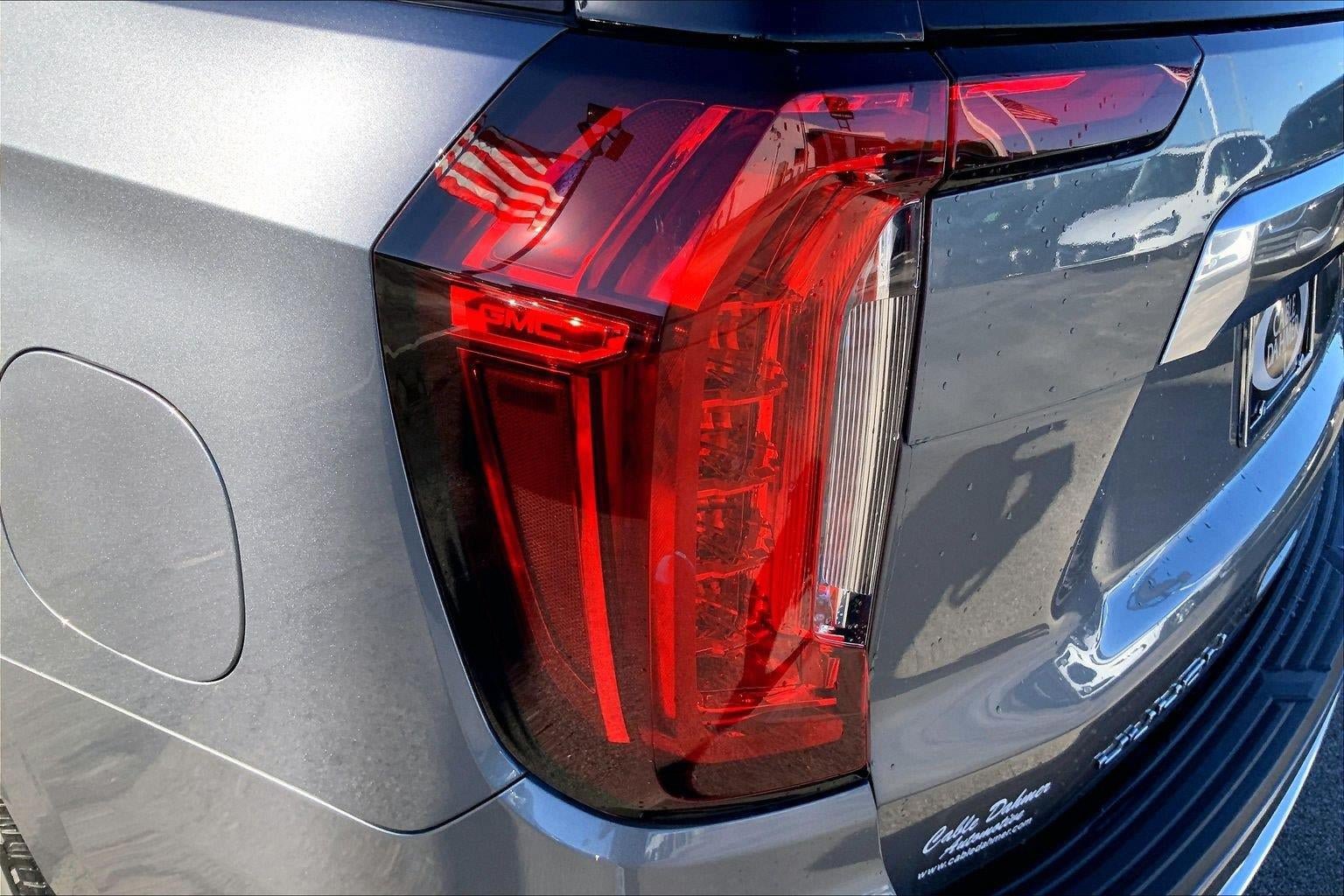 Used 2021 GMC Yukon Denali w/ Denali Ultimate Package AWD/4WD image 25