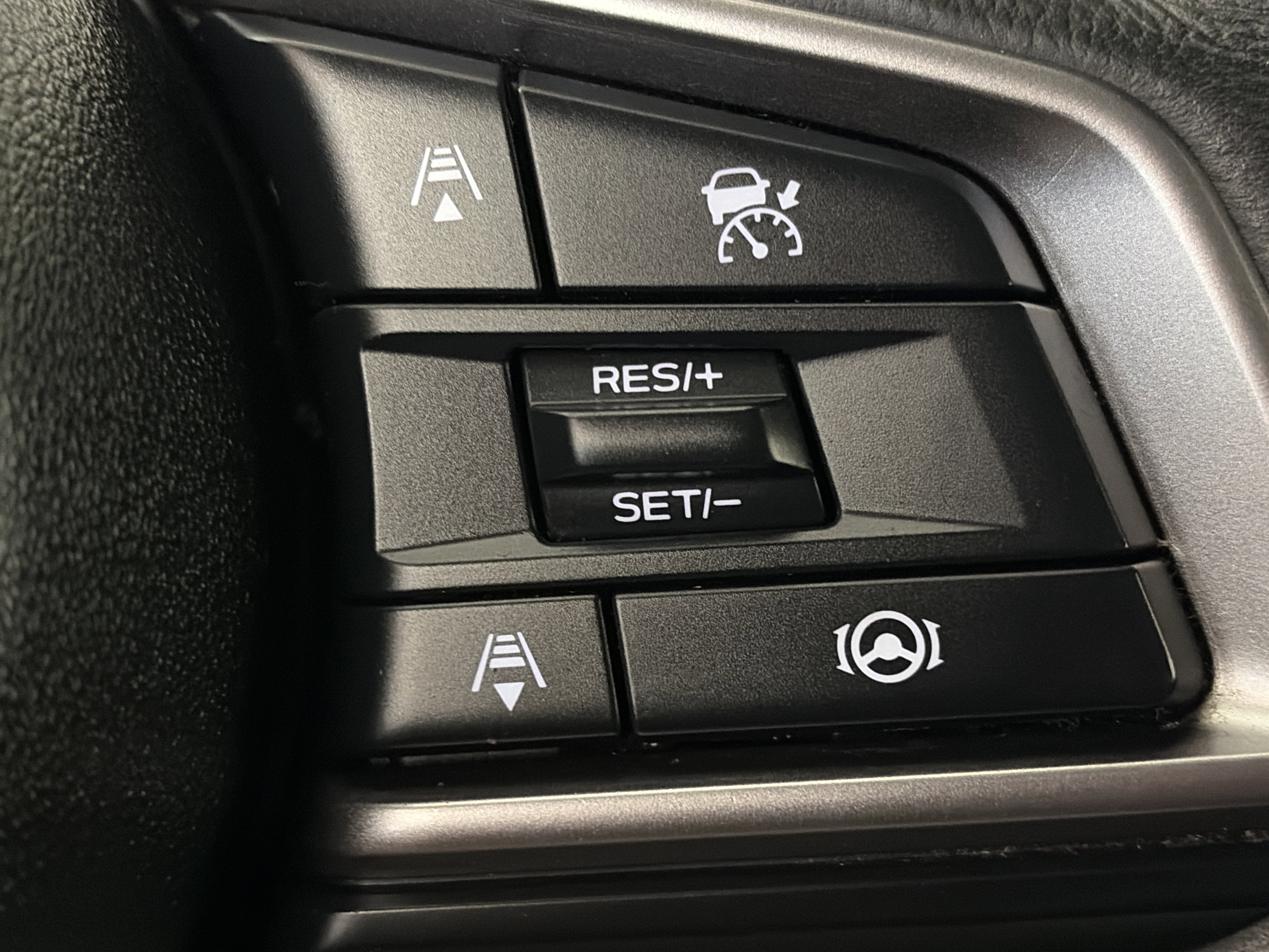 Certified 2023 Subaru Ascent Limited w/ Technology Package image 18