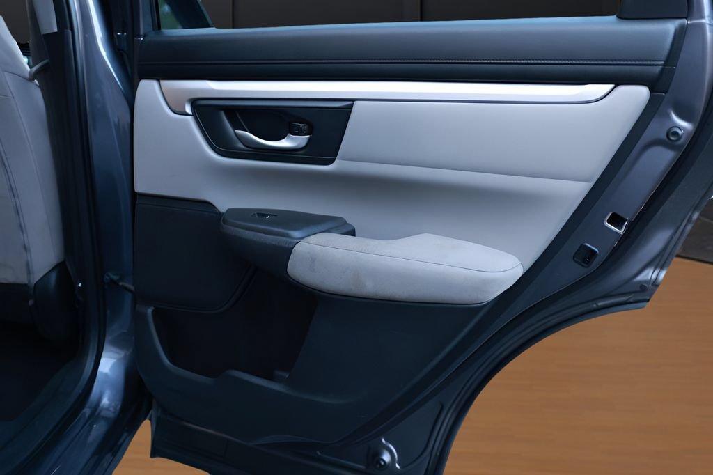 Used 2017 Honda CR-V LX image 22