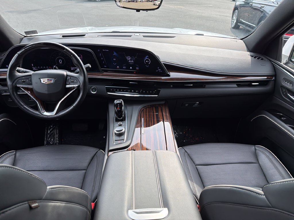 Certified 2023 Cadillac Escalade Premium Luxury AWD/4WD image 13