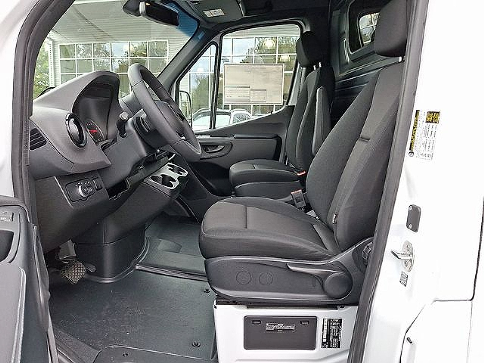 Used 2026 Mercedes-Benz Sprinter 2500 image 14