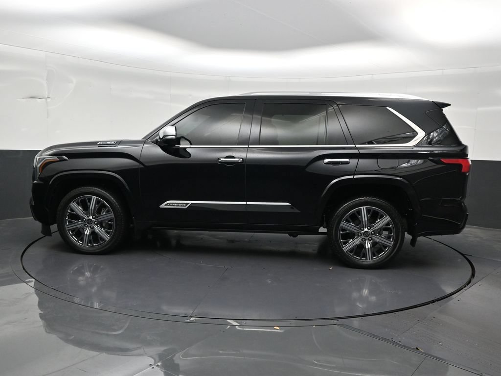 Used 2024 Toyota Sequoia Capstone AWD/4WD image 2