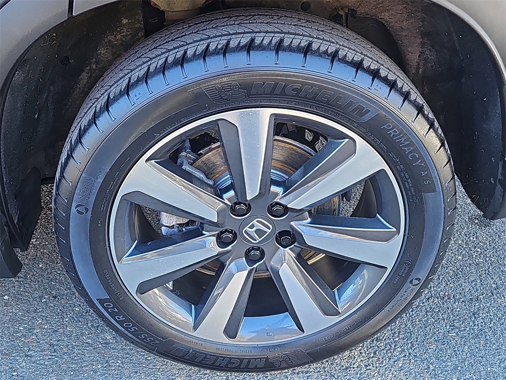 Used 2024 Honda Pilot Touring image 8