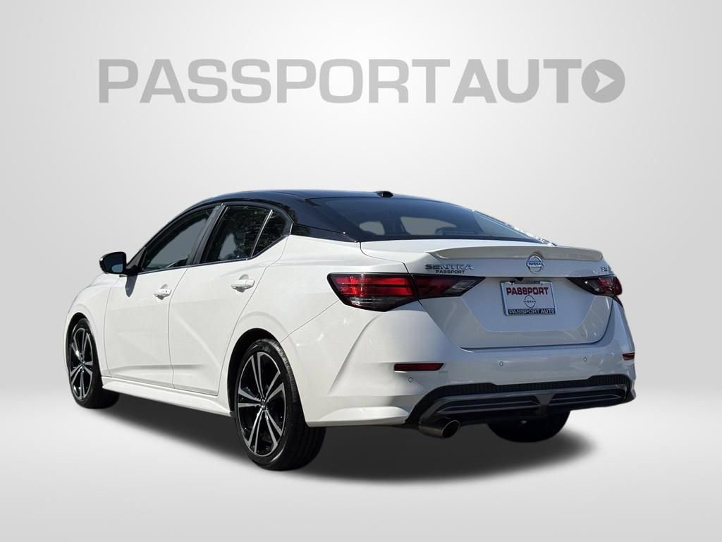 Used 2022 Nissan Sentra SR w/ SR Premium Package FWD image 5